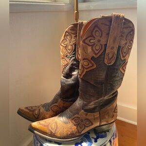 Embroidered Old gringo cowboy boots